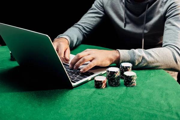 The Impact of Social Media Influencers on Online Casino Trends